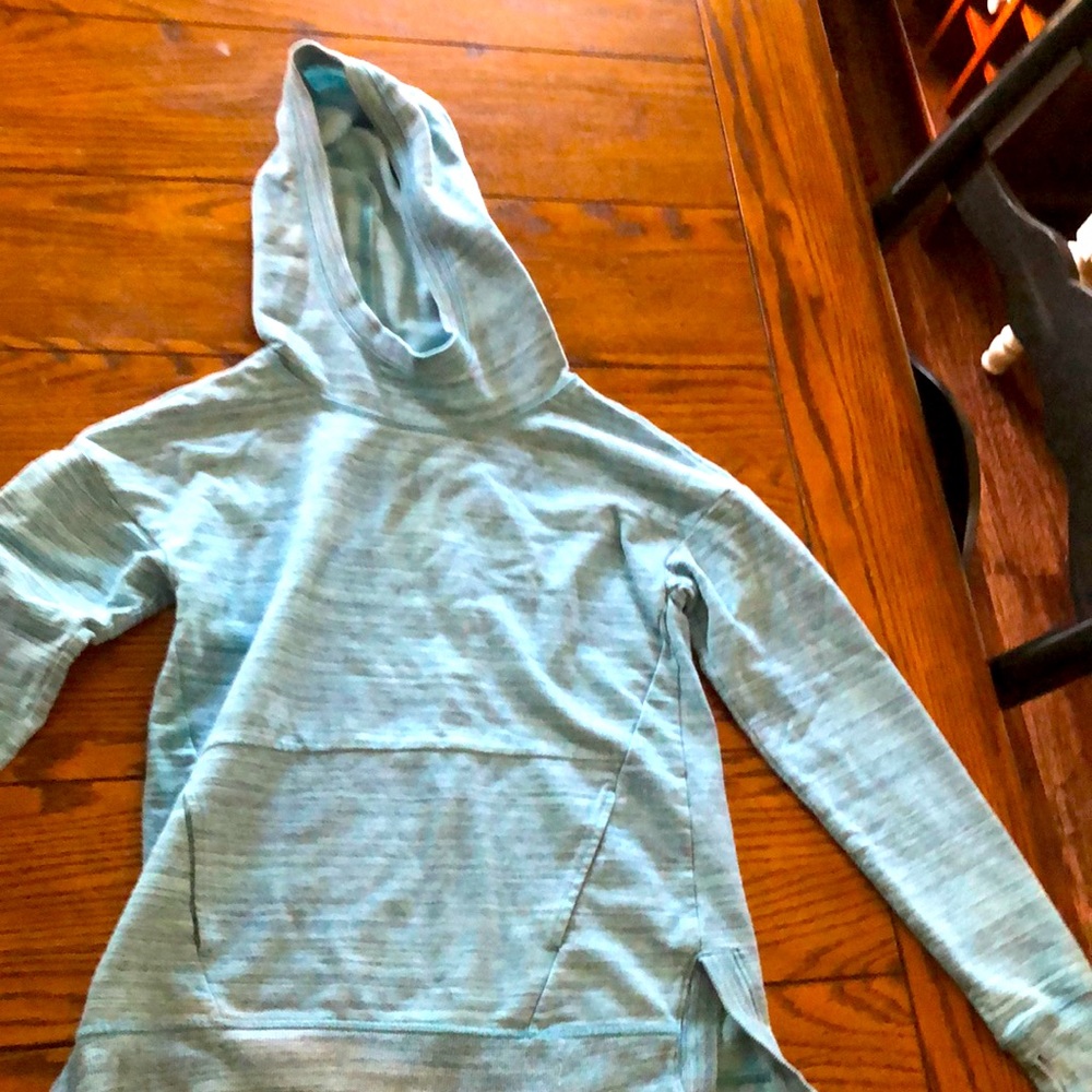 Like new teal sweatshirt